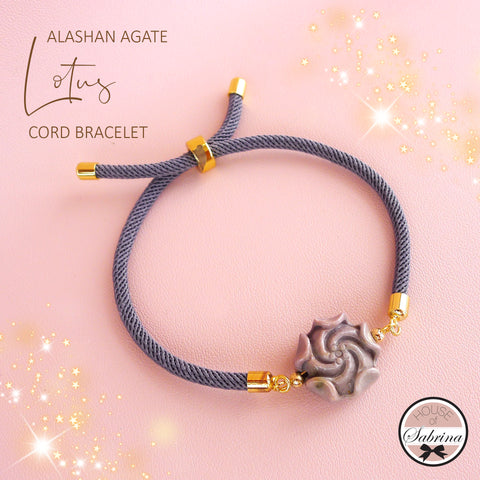 ALASHAN AGATE LOTUS CORD BRACELET