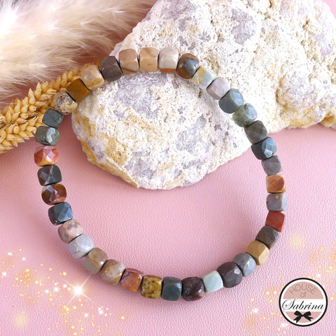 MULTICOLOURED ALASHAN AGATE CUBE BRACELET